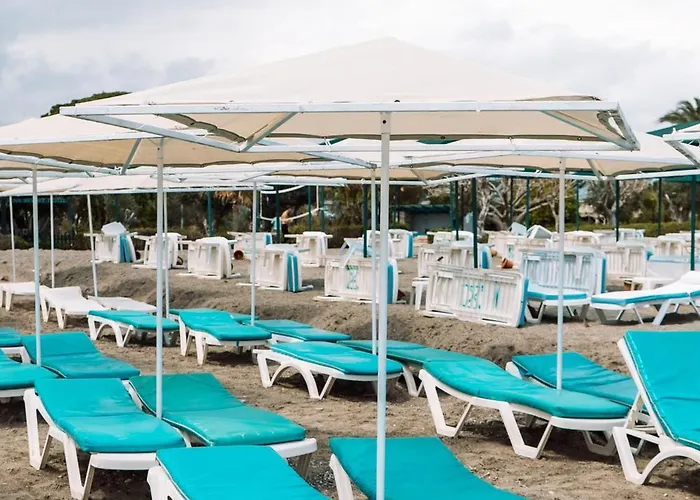 Ξενοδοχείο Beso 4*